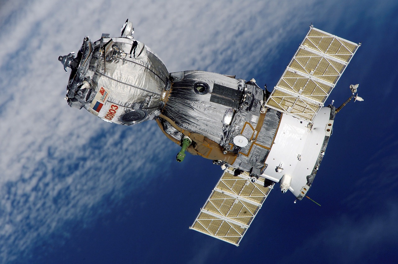 wikiimages-satellite-67718_1280.jpg
