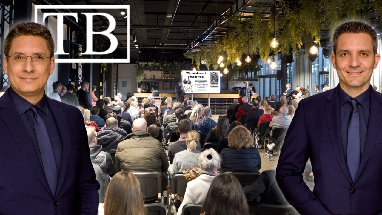 Modernes Rechenzentrum mit langen Reihen von Server-Racks, blau beleuchtet, im Vordergrund der Schriftzug Oracle sowie die &Uuml;berschrift &bdquo;Zukunft oder Gefahr? Unsere Analyse&ldquo; im oberen Bereich des Bildes.